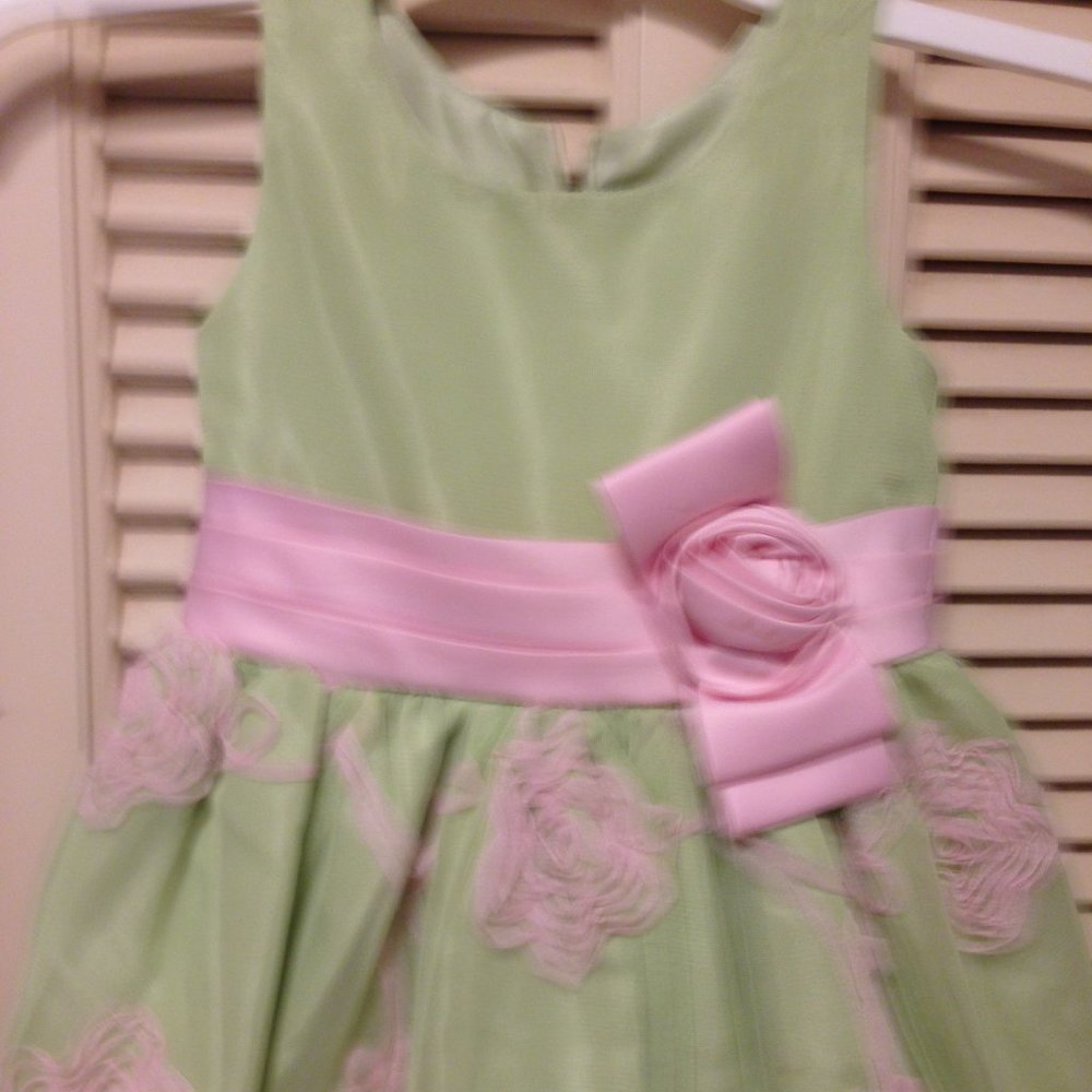 Jayne Copeland Fancy Dress in size  5,  Gently used.